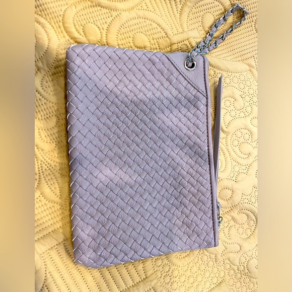 Nude colour, woven pattern, zippered clutch with wristlet. - Picture 1 of 4